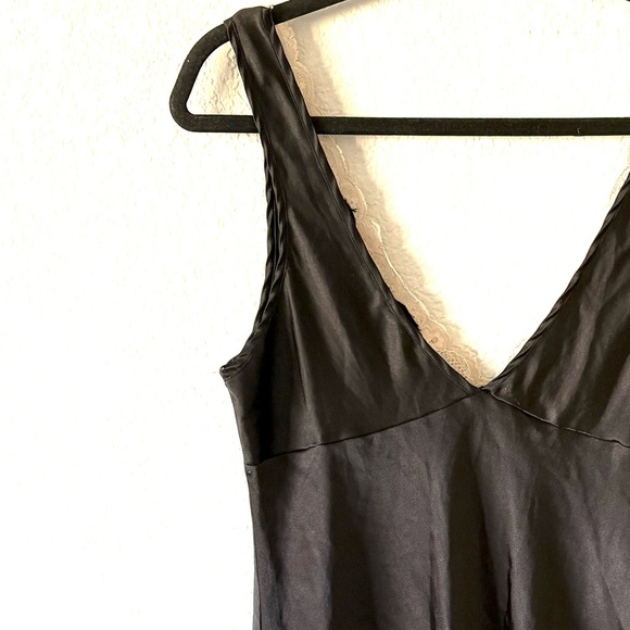 Victoria’s Secret Vintage Chemise - Picture 4 of 6